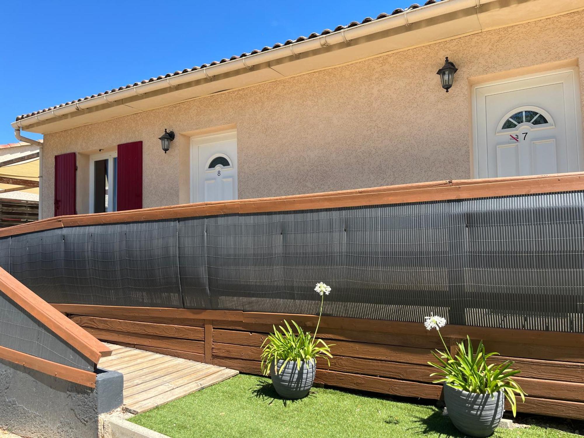 Mont Bouquet Lodge-Residence Hoteliere Brouzet-les-Ales Exterior photo